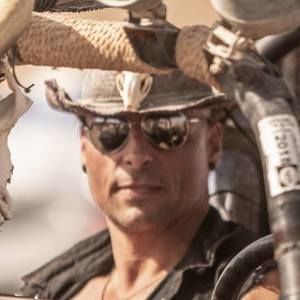 Meet your Posher, Bruce